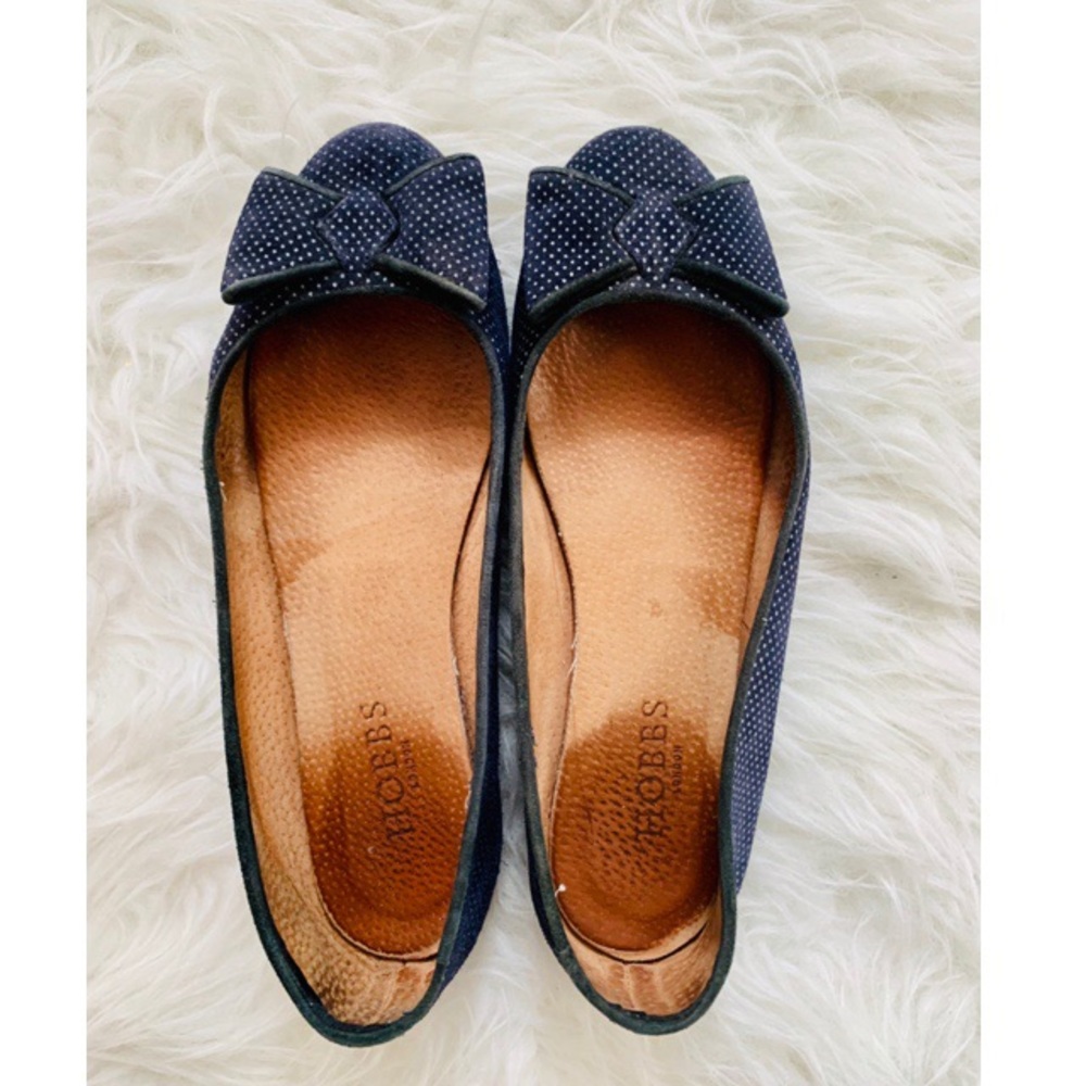 Hobbs London navy polka dots bow suede flats US 7